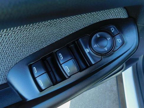 Used 2024 Chevrolet TrailBlazer LT w/ LT Cold Weather Package FWD image 26