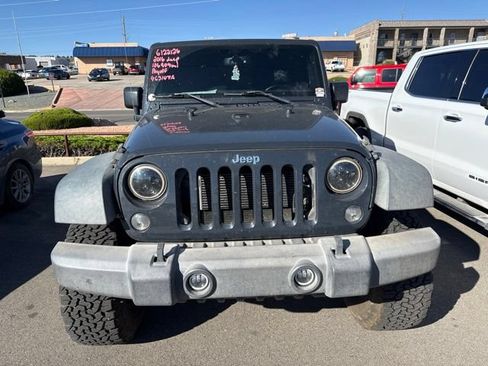 Used 2016 Jeep Wrangler Unlimited Rubicon w/ Connectivity Group AWD/4WD image 2