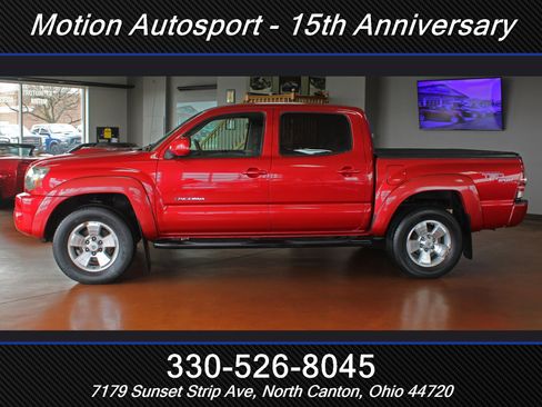 Used 2011 Toyota Tacoma 4x4 Double Cab w/ TRD Sport Pkg image 7