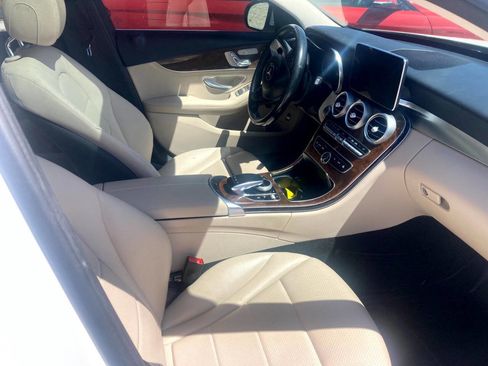 Used 2015 Mercedes-Benz C 300 4MATIC Sedan image 11
