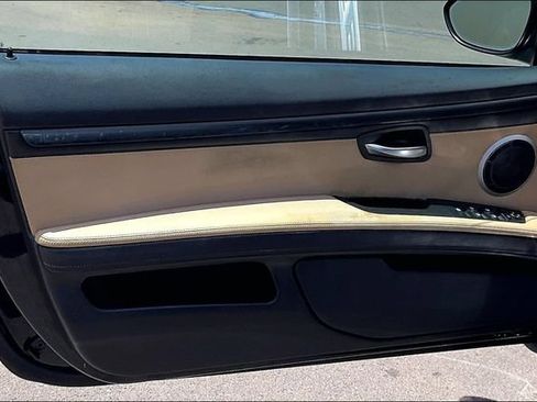 Used 2013 BMW M3 Convertible RWD image 22