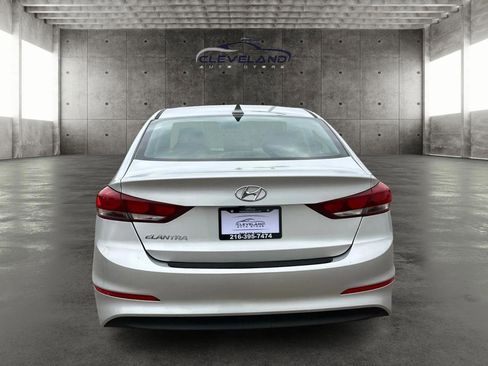 Used 2018 Hyundai Elantra SEL image 4