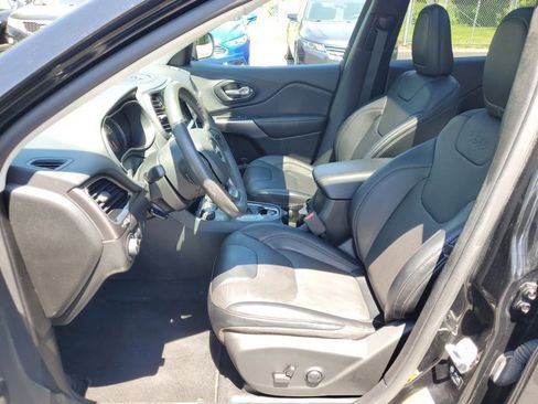Used 2022 Jeep Cherokee Limited AWD/4WD image 3