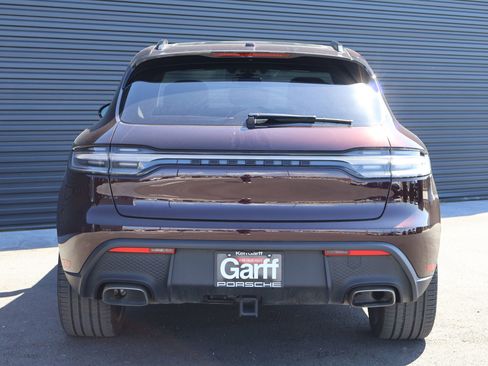 Certified 2026 Porsche Macan AWD/4WD image 11