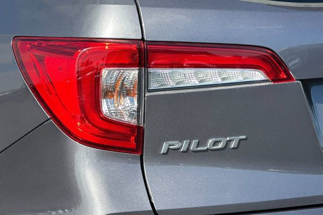 Used 2022 Honda Pilot EX-L image 32