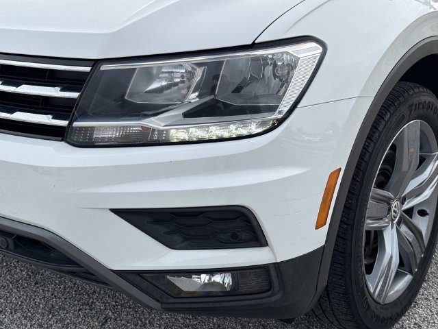 Used 2020 Volkswagen Tiguan SEL FWD image 9
