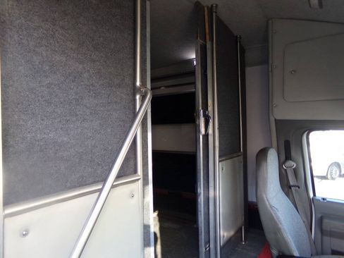 Used 2019 Ford E-450 and Econoline 450 Super Duty w/ Shuttle Bus Prep Package RWD image 37