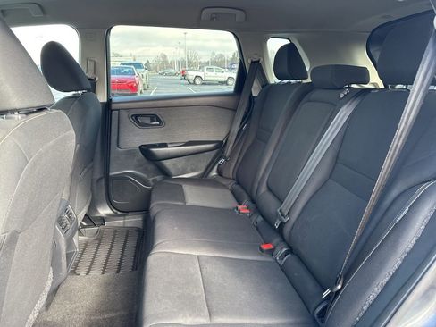 Used 2023 Nissan Rogue S image 27