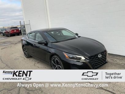 Used 2023 Nissan Altima 2.5 SR w/ SR Premium Package