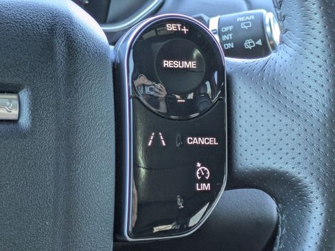 Used 2022 Land Rover Range Rover Sport SE image 34