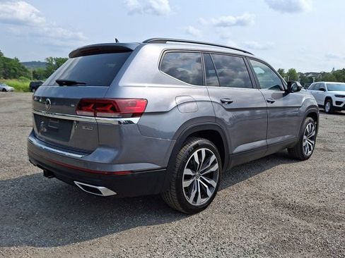 Certified 2022 Volkswagen Atlas SE w/ Panoramic Sunroof Package AWD/4WD image 8