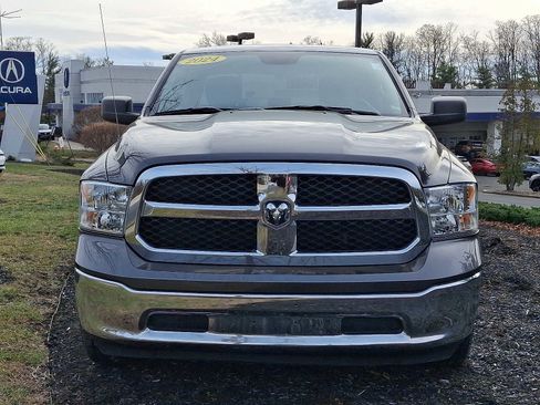 Used 2024 RAM 1500 Classic SLT image 2