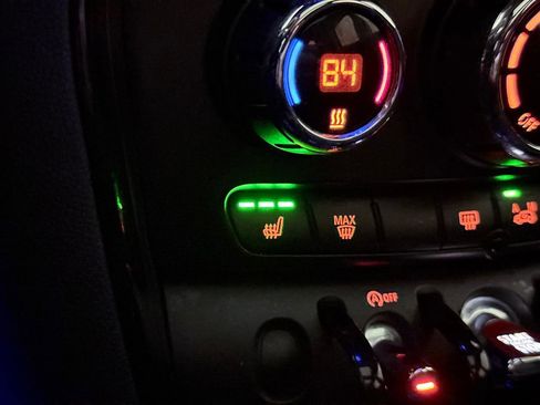 Used 2017 MINI Cooper Clubman S image 36