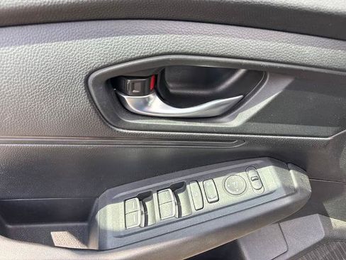 Used 2023 Honda Accord LX image 18