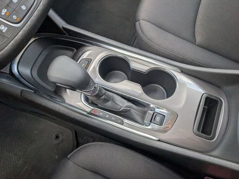 Used 2025 Chevrolet Malibu LT FWD image 18