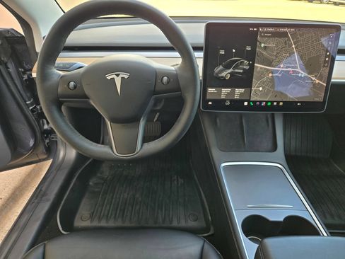 Used 2021 Tesla Model 3 Standard Range Plus RWD image 10