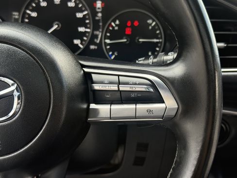 Used 2022 MAZDA MAZDA3 s image 19