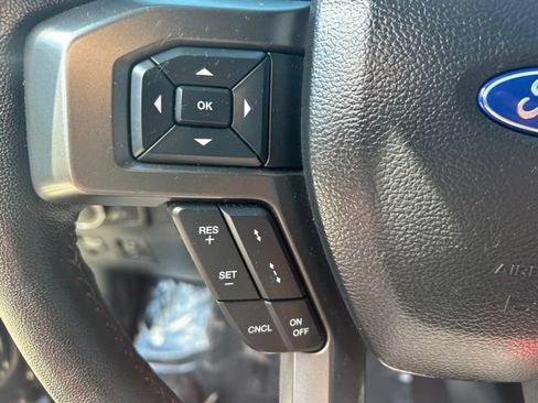 Used 2019 Ford F150 Lariat w/ Equipment Group 502A Luxury AWD/4WD image 33