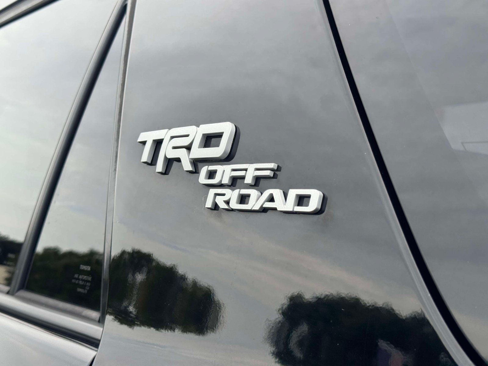 Used 2019 Toyota 4Runner TRD Off-Road Premium AWD/4WD image 9