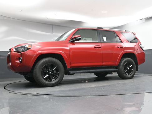 Certified 2024 Toyota 4Runner SR5 image 23