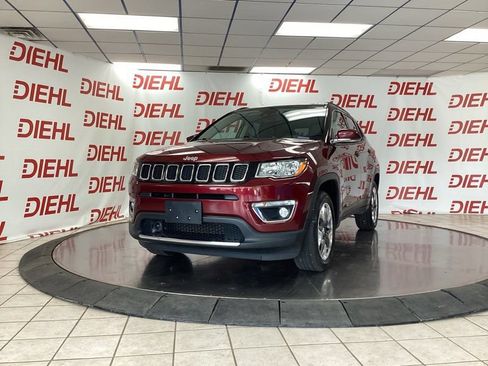 Used 2021 Jeep Compass Limited w/ Elite Interior Group AWD/4WD image 3