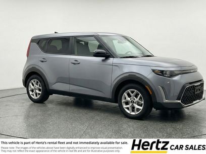 Used 2025 Kia Soul LX w/ LX Technology Package