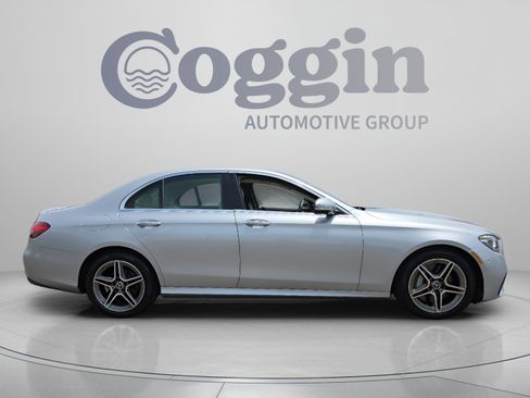 Used 2022 Mercedes-Benz E 350 4MATIC Sedan image 6
