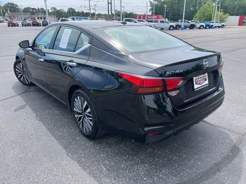 Used 2025 Nissan Altima 2.5 SV FWD image 5