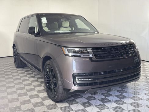 New 2026 Land Rover Range Rover Long Wheelbase SE image 7