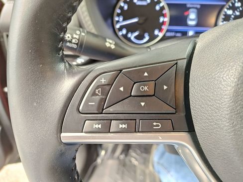 Used 2020 Nissan Sentra SV FWD image 25