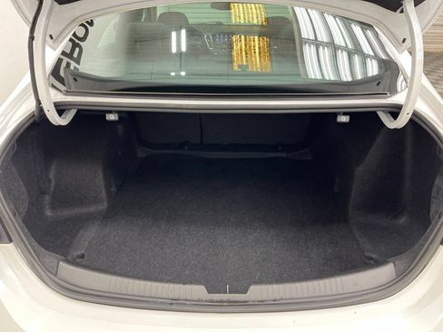 Used 2025 Chevrolet Malibu LT FWD image 23