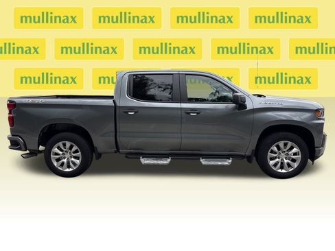 Used 2021 Chevrolet Silverado 1500 Custom image 2