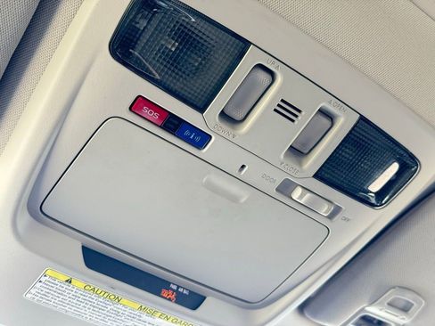 Used 2017 Subaru Outback 2.5i Limited AWD/4WD image 16