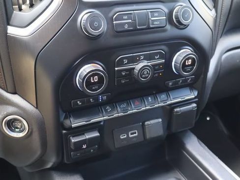Used 2021 GMC Sierra 1500 AT4 AWD/4WD image 24