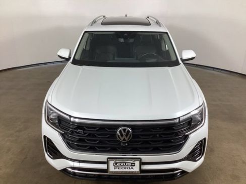 Used 2024 Volkswagen Atlas SEL Premium R-Line AWD/4WD image 2