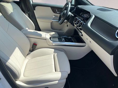 Certified 2026 Mercedes-Benz GLA 250 4MATIC image 15