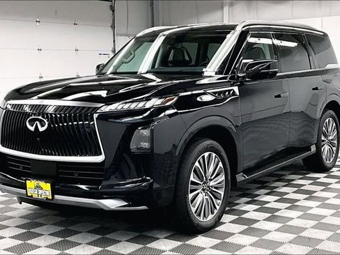 Used 2025 INFINITI QX80 Sensory AWD/4WD image 12