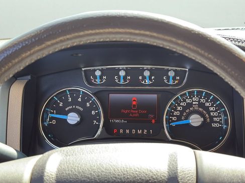 Used 2014 Ford F150 Lariat w/ Lariat Chrome Package AWD/4WD image 12
