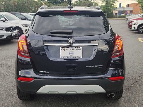 Used 2022 Buick Encore Preferred AWD/4WD image 5