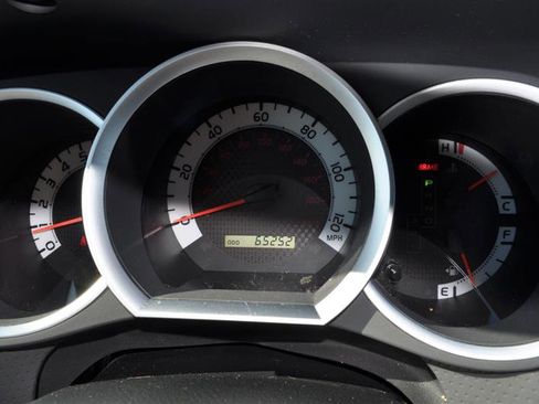 Used 2015 Toyota Tacoma 2WD Access Cab image 11