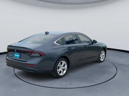 Used 2025 Honda Accord LX image 7