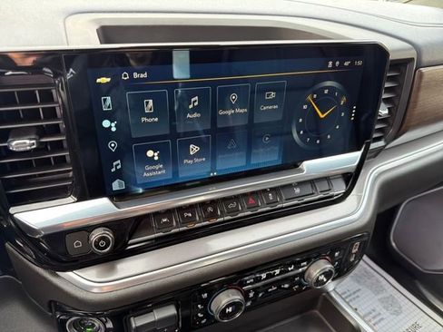 Used 2023 Chevrolet Silverado 1500 High Country w/ Technology Package image 22