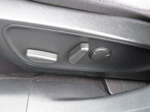 Certified 2020 Ford Escape SE Sport image 17