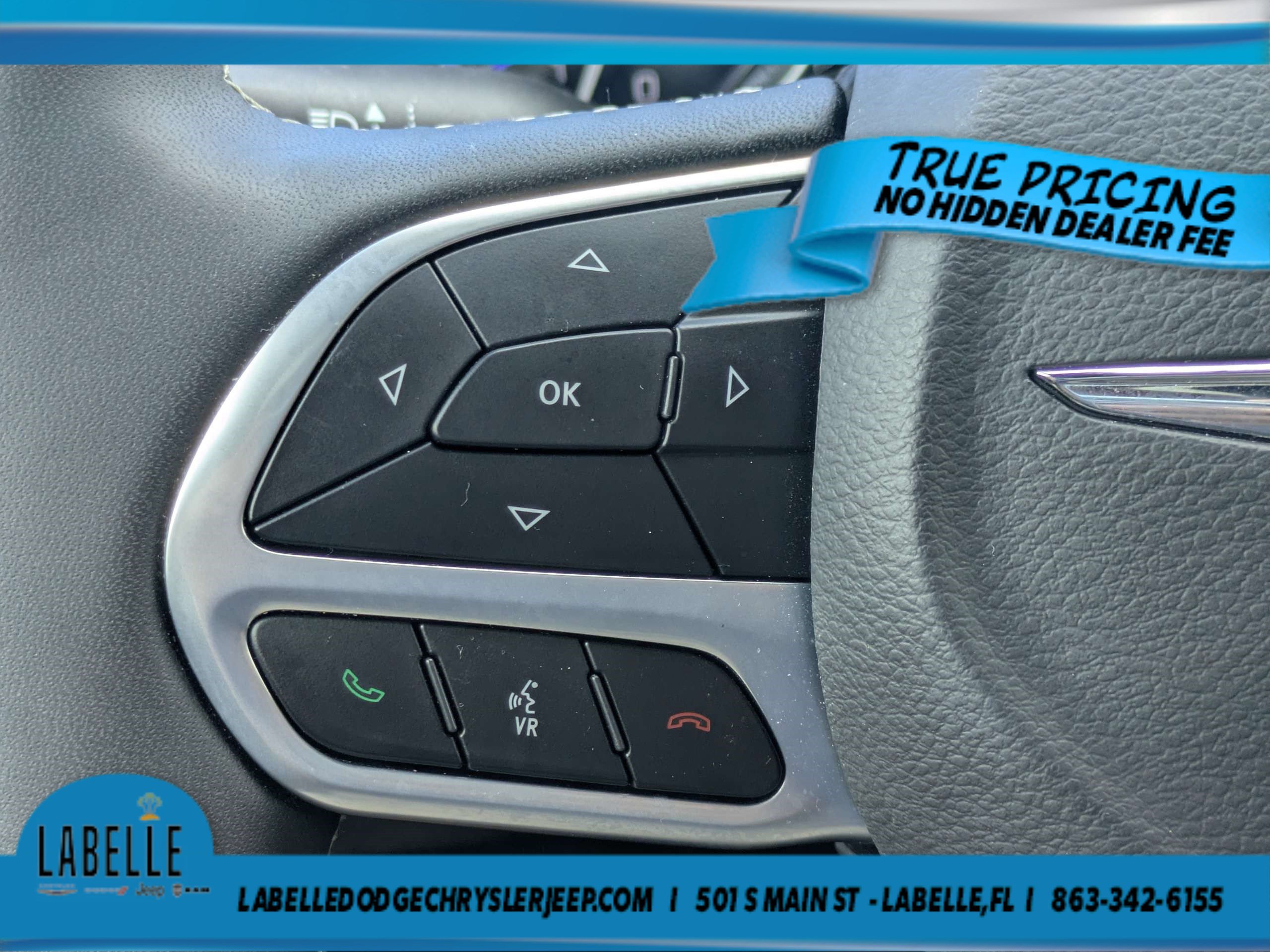 Used 2026 Chrysler Pacifica Select FWD image 21