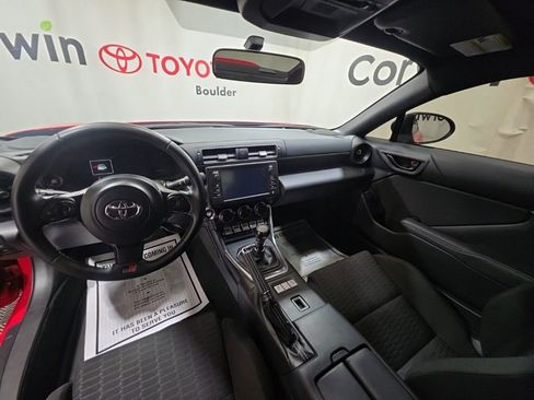 Used 2023 Toyota GR86 w/ ALL Weather Mat Package (TMS) RWD image 22