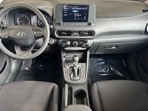 Used 2022 Hyundai Kona SEL FWD image 4
