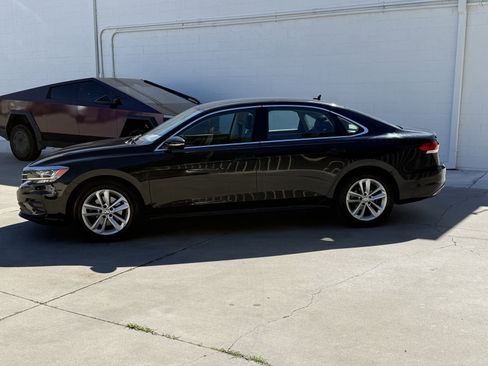 Used 2020 Volkswagen Passat 2.0T SE image 4