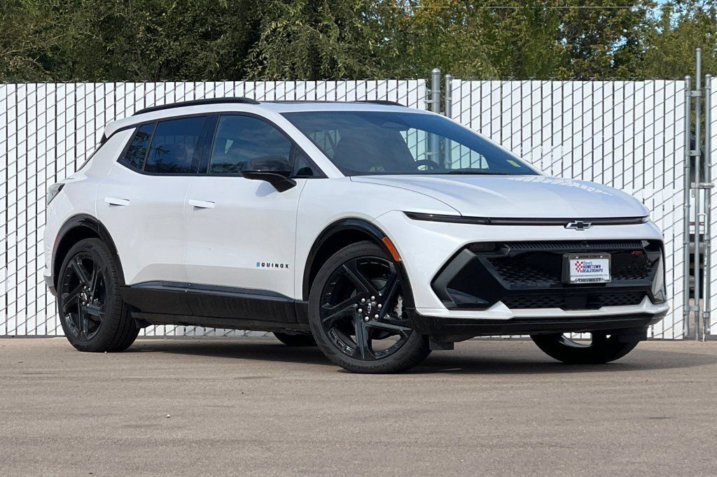 New 2025 Chevrolet Equinox EV RS w/ Convenience Package II AWD/4WD image 2