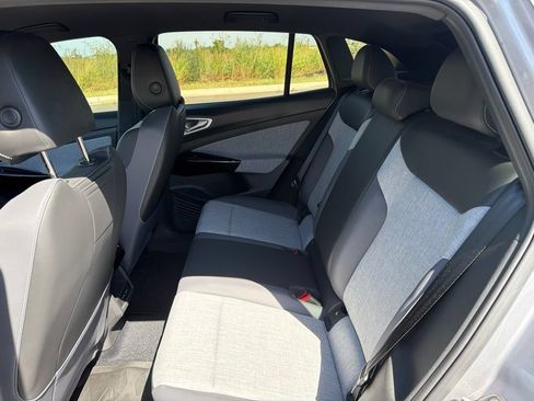 Certified 2023 Volkswagen ID.4 Pro RWD image 8