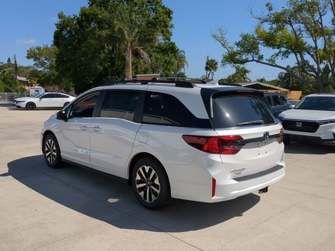 New 2026 Honda Odyssey EX-L image 8